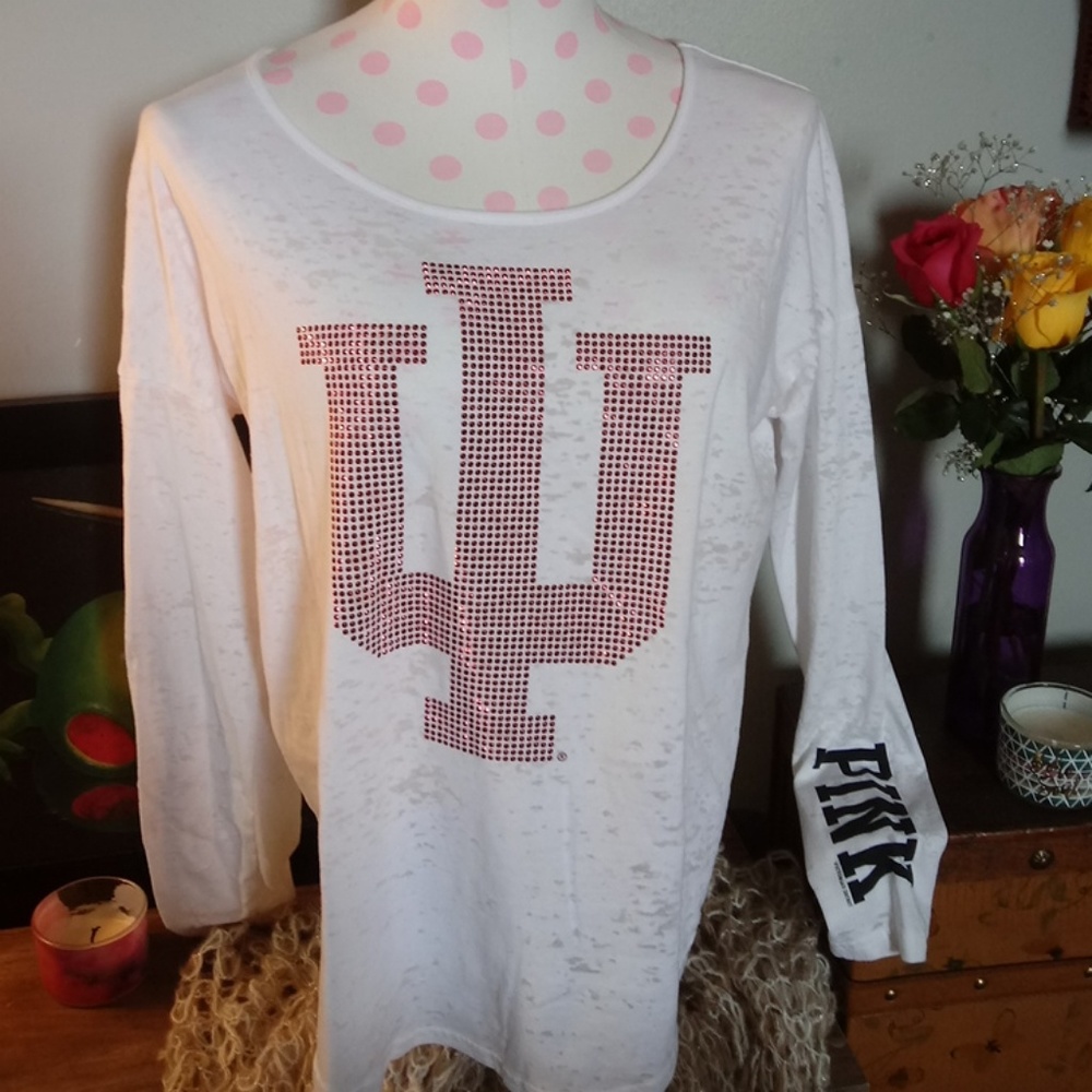 PINK IU Tee